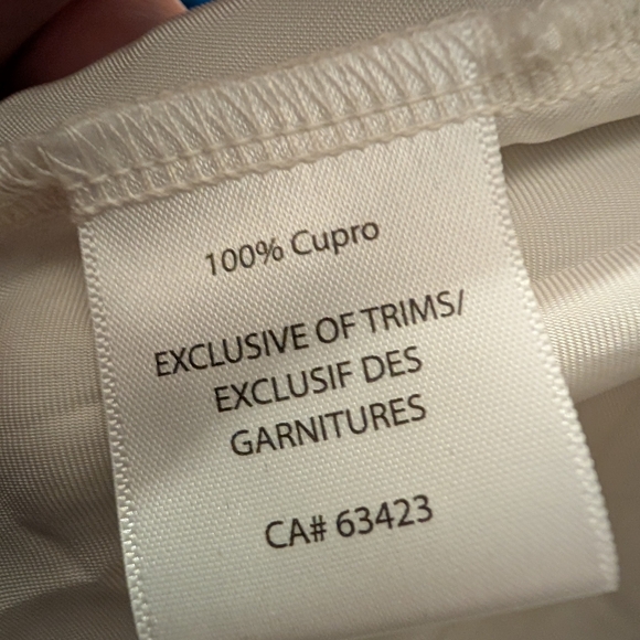 Chic Ivory Women's Blouse - Picture 5 of 5